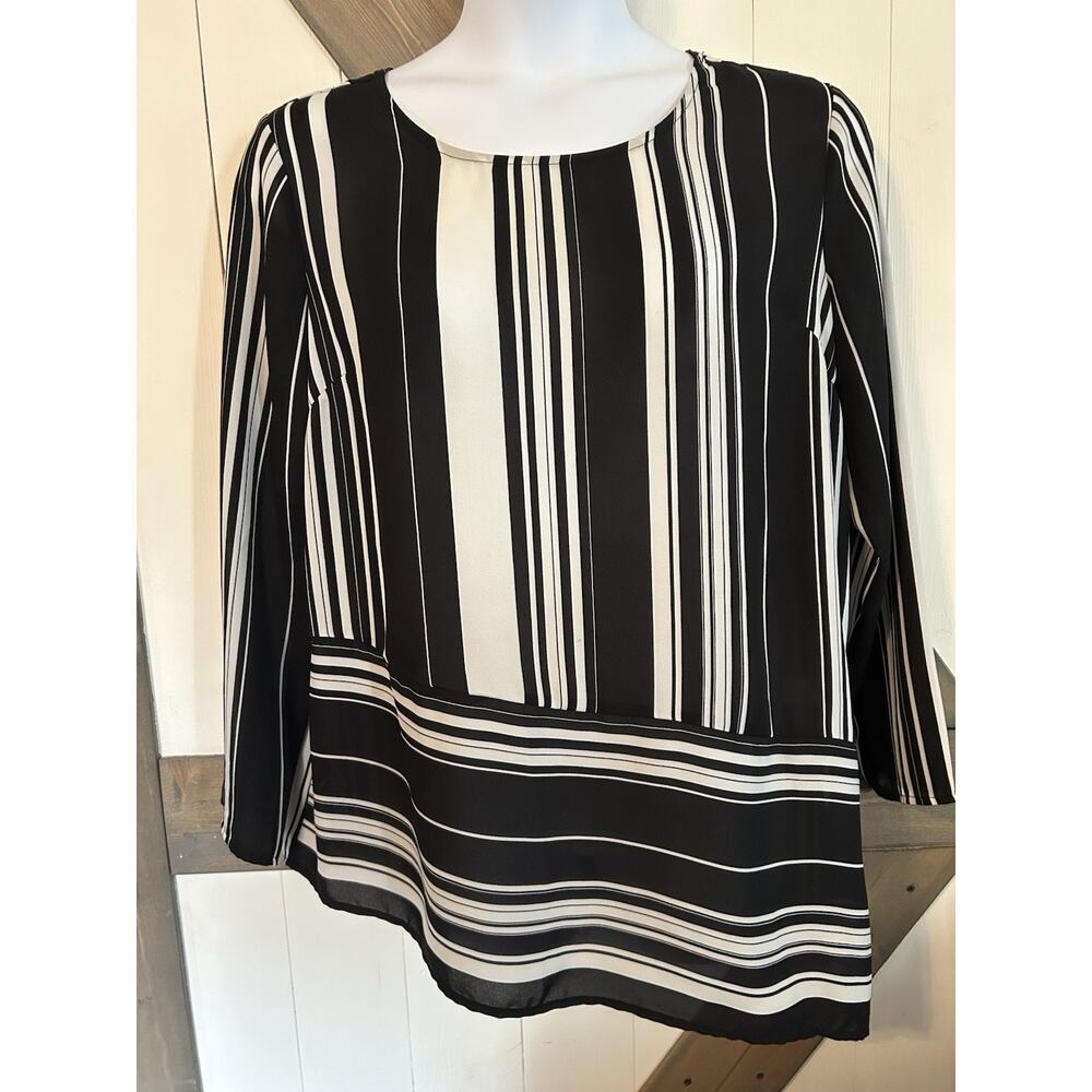 Roz Ali Blouse Black White Asymmetrical Hem Blouse XL Sheer